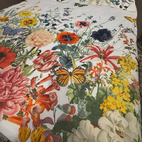 Pottery Barn French Country Queen Bedding 2 pillowcases and duvet cover Stunning - Picture 13 of 16